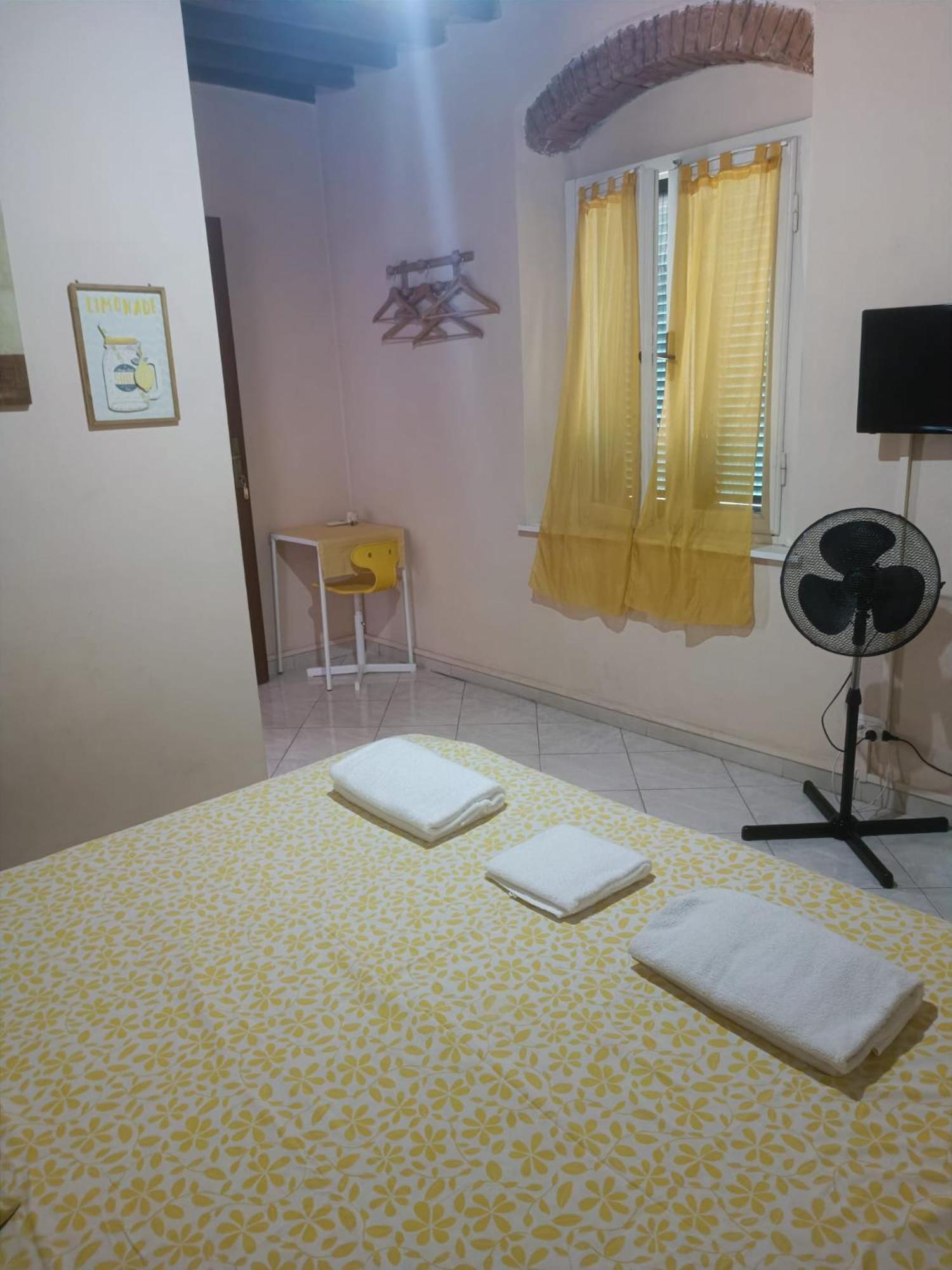 ホテル Smile Tower House ピサ エクステリア 写真